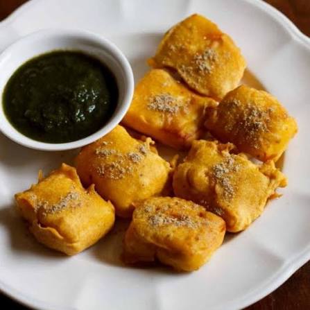 Paneer Pakoda (6 Pcs)